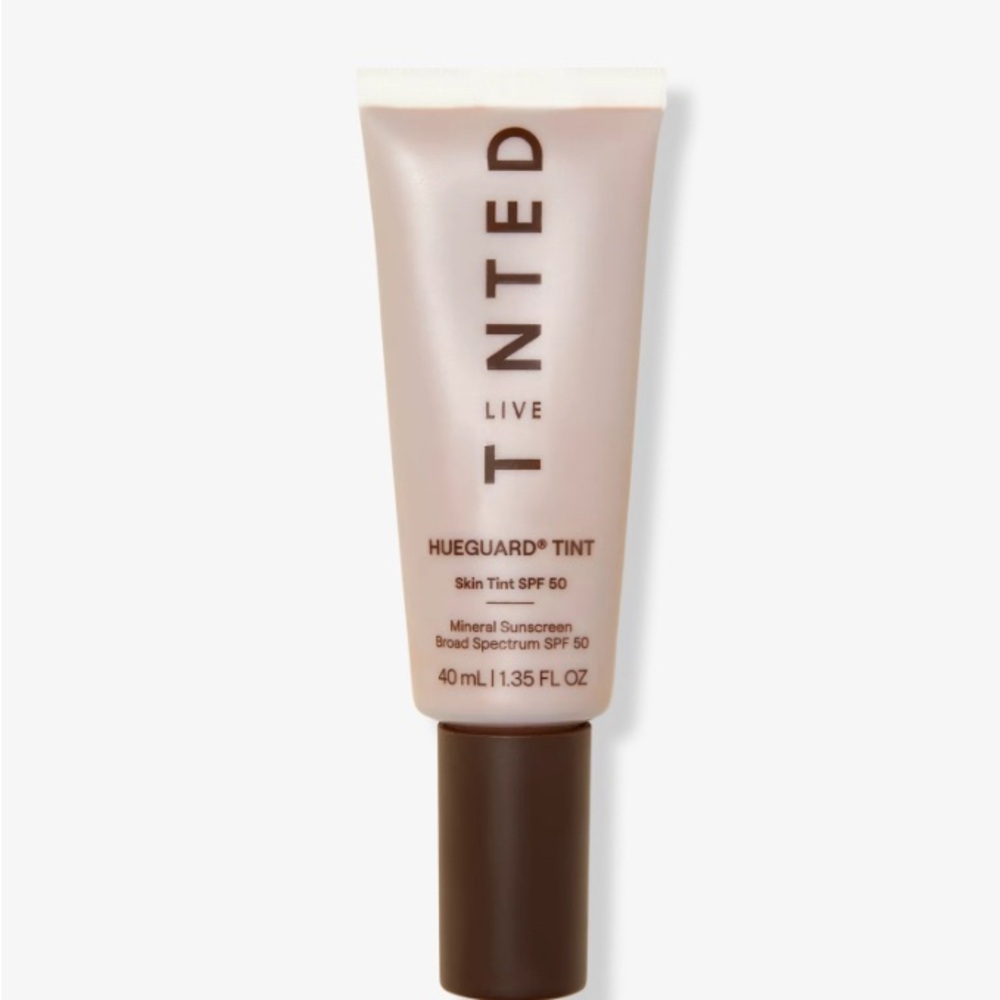 Hueguard Skin Tint SPF 50 Mineral Sunscreen Broad Spectrum - Shade 01